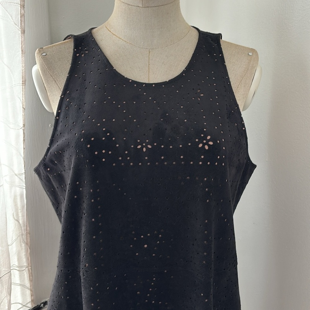 BCBG Caralyn black suede cut out sleeveless top - Picture 5 of 10